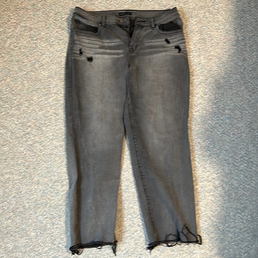 Sincerely Jules distressed jeans size 11/30